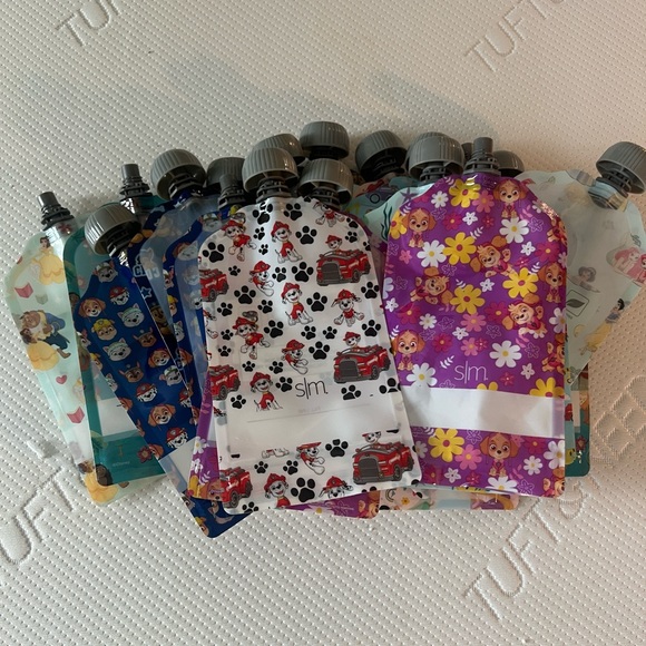 Pack of 20 reuseable pouches, never used // Disney and Paw Patrol - 10 of each - Picture 1 of 3